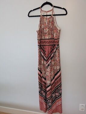Gorgeous halter top maxi dress